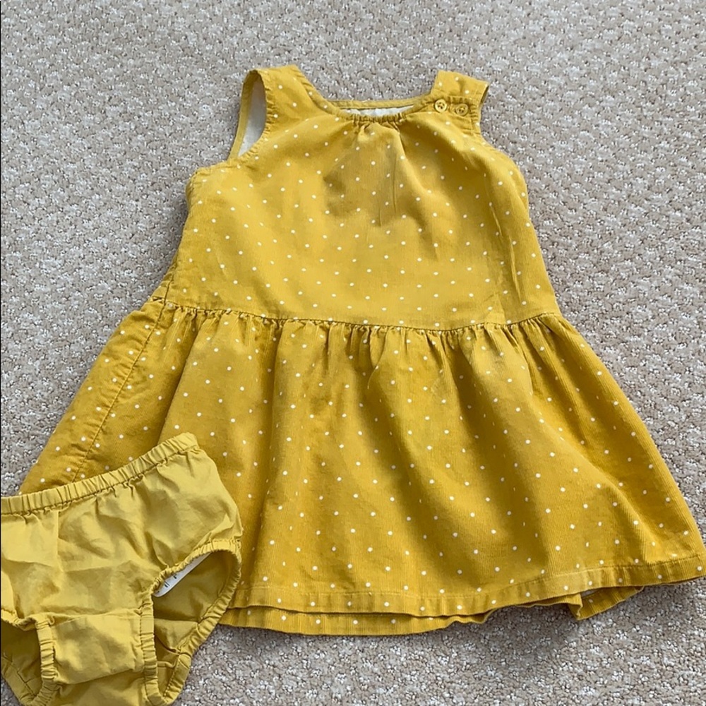 Mustard yellow jumper